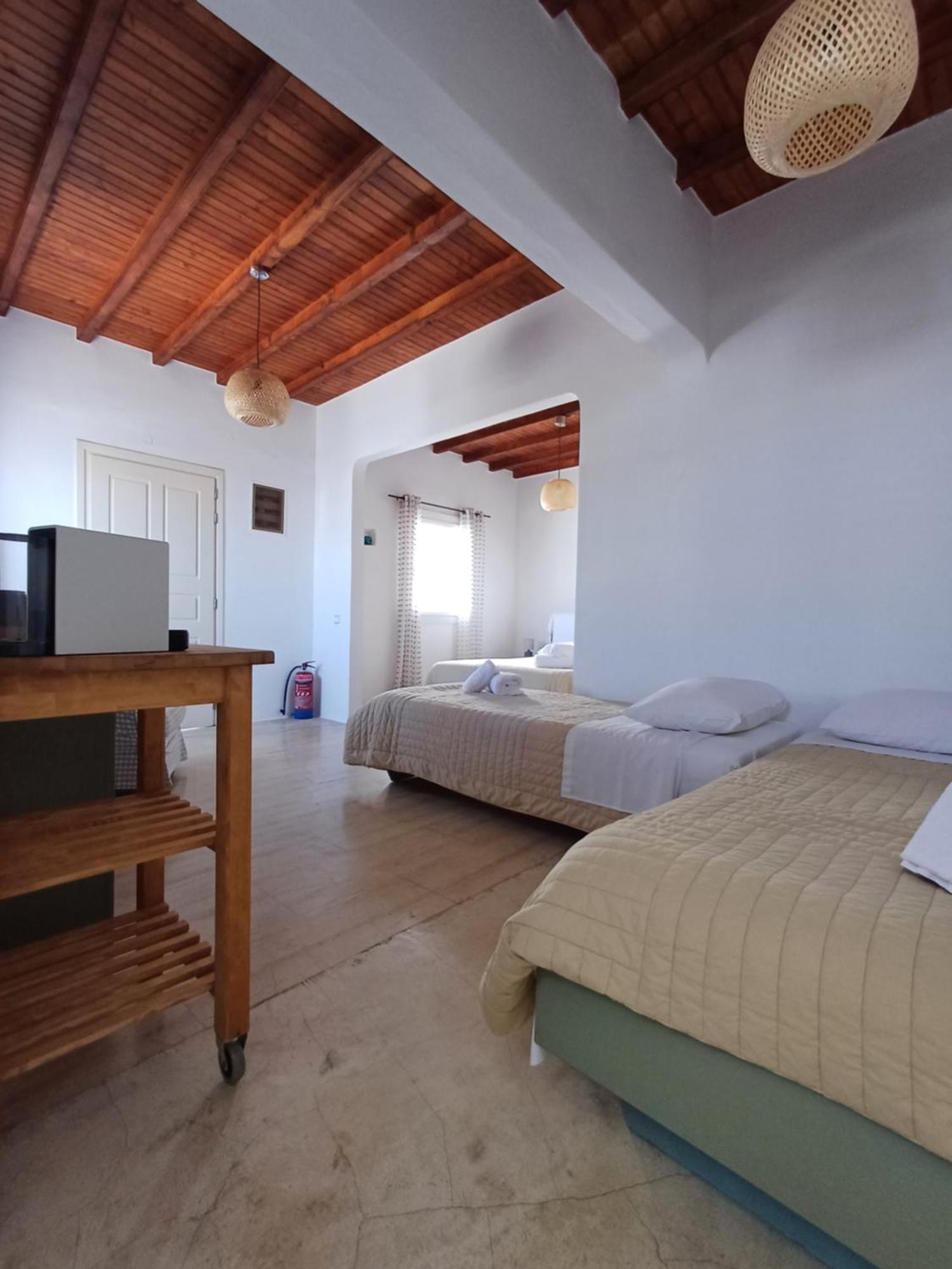 Manos Rooms Mykonos Town Exterior foto