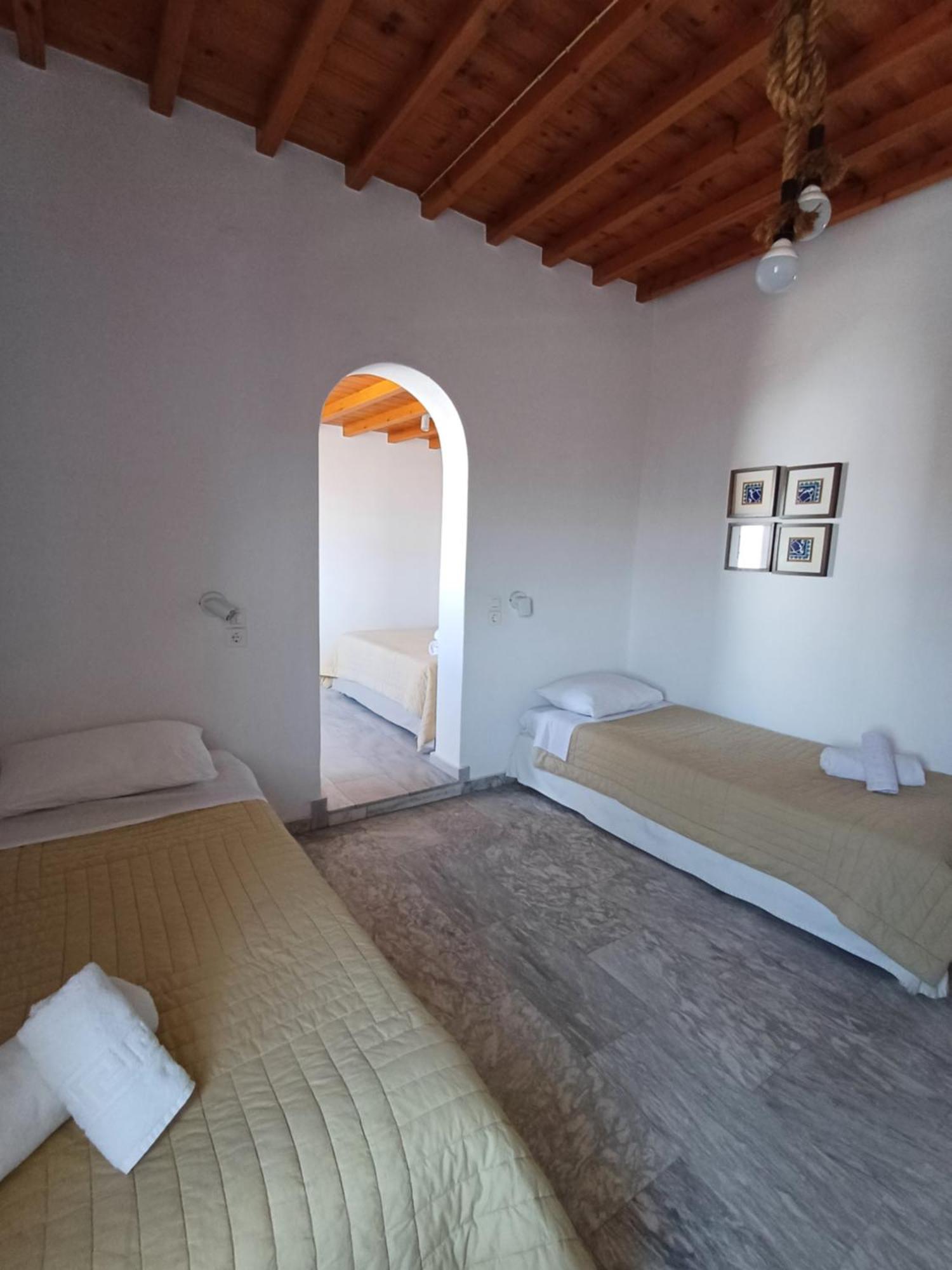 Manos Rooms Mykonos Town Exterior foto