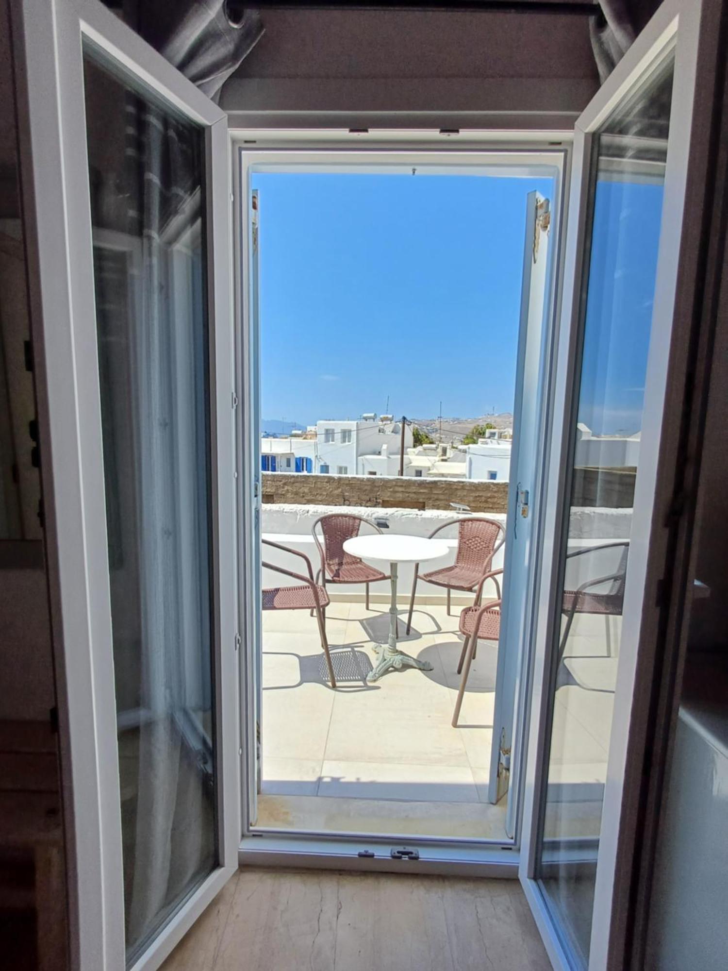 Manos Rooms Mykonos Town Exterior foto