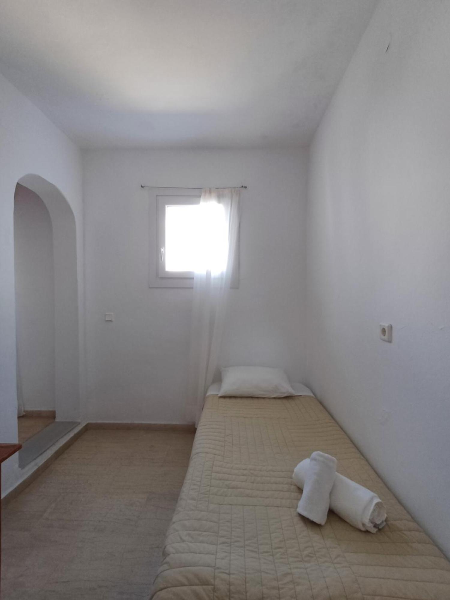Manos Rooms Mykonos Town Exterior foto