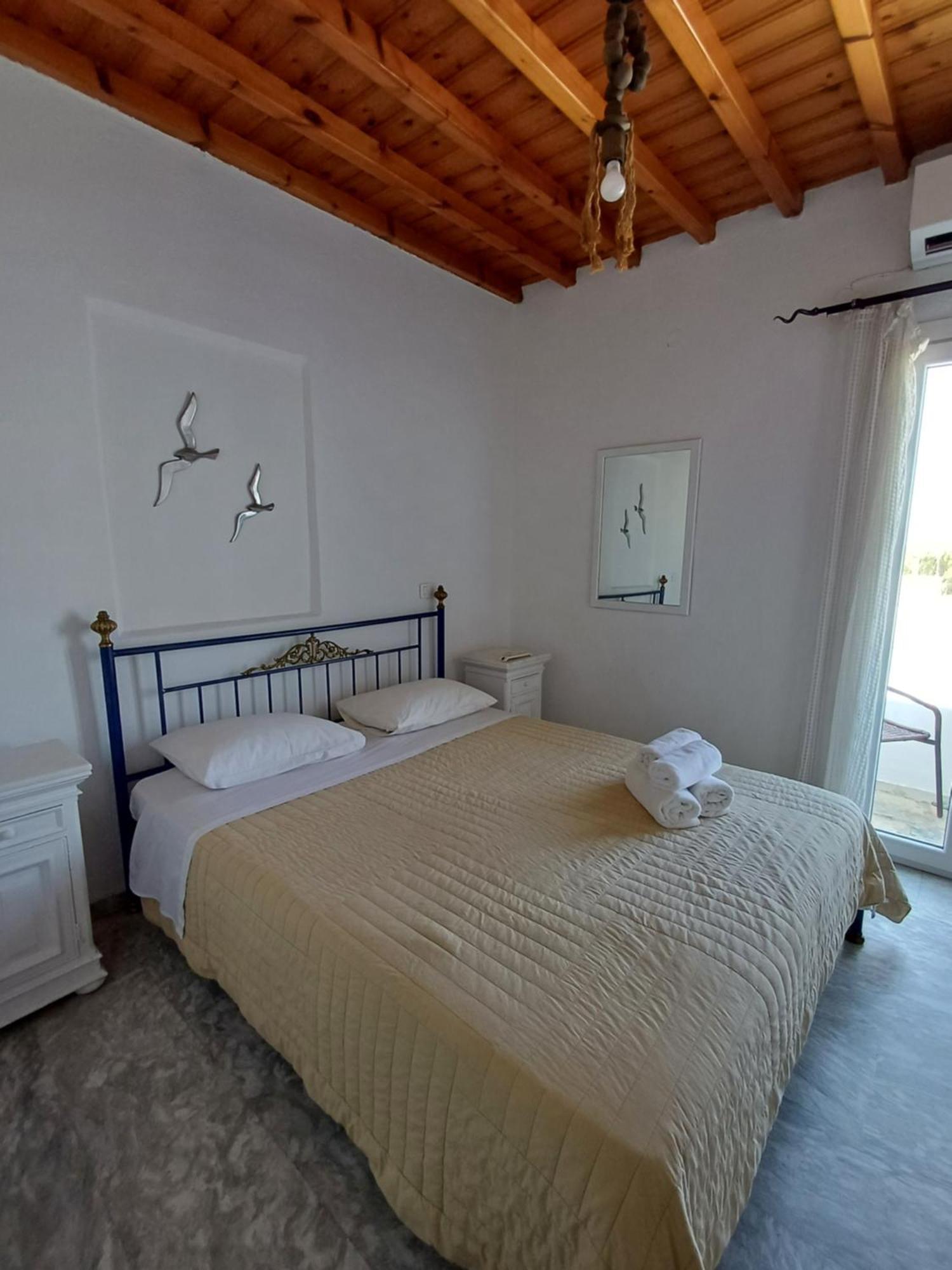 Manos Rooms Mykonos Town Exterior foto