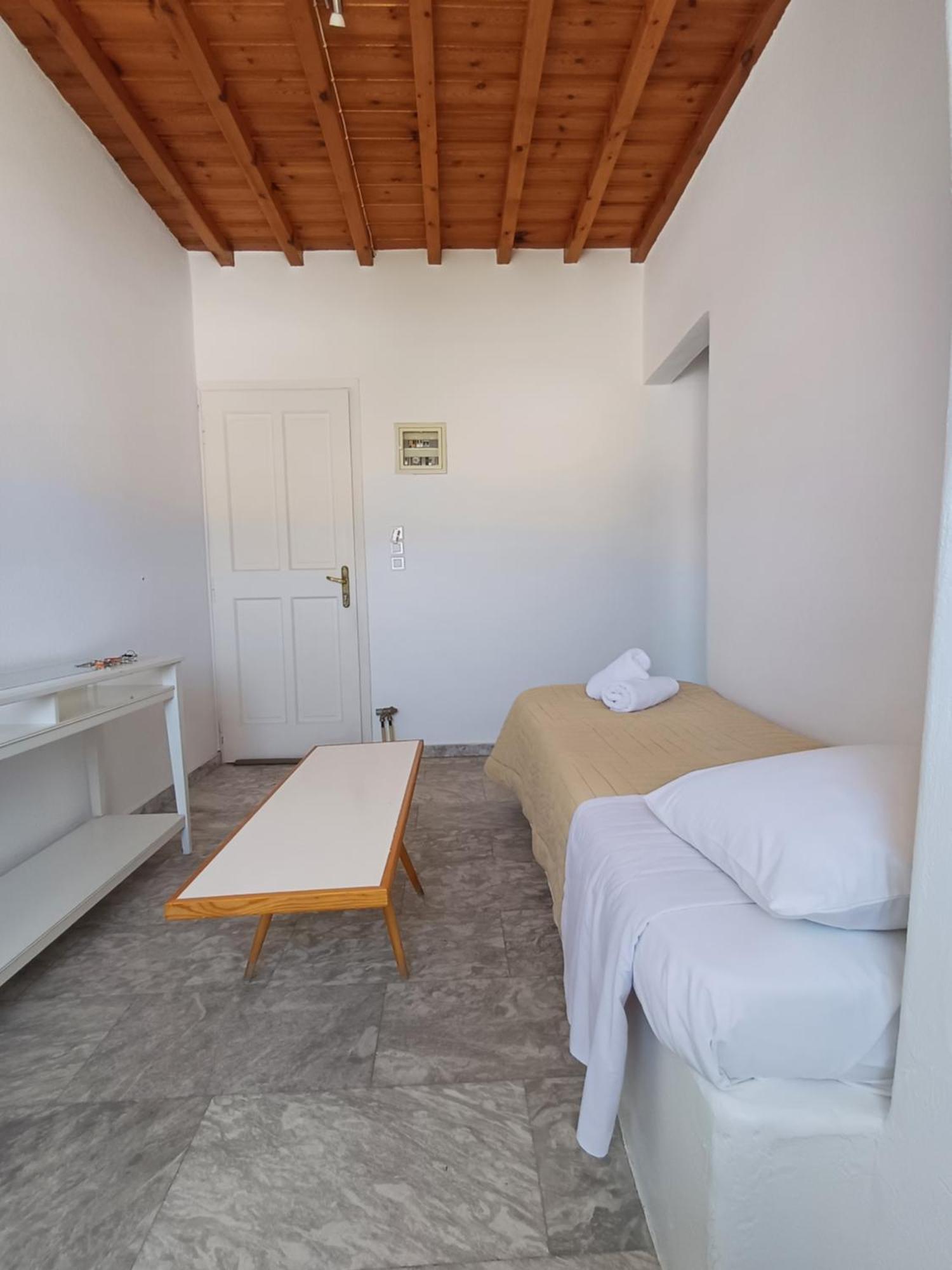 Manos Rooms Mykonos Town Exterior foto