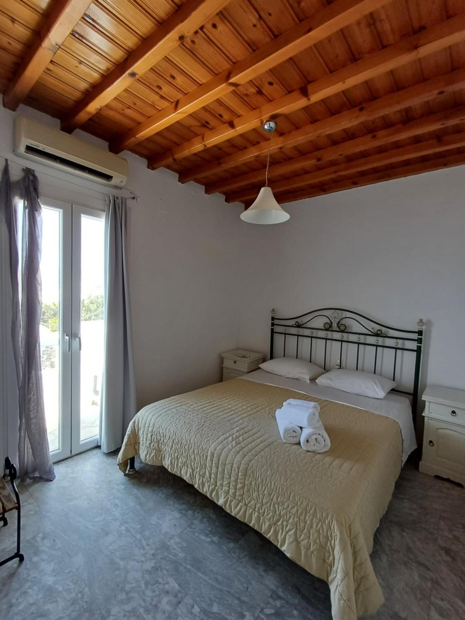 Manos Rooms Mykonos Town Exterior foto