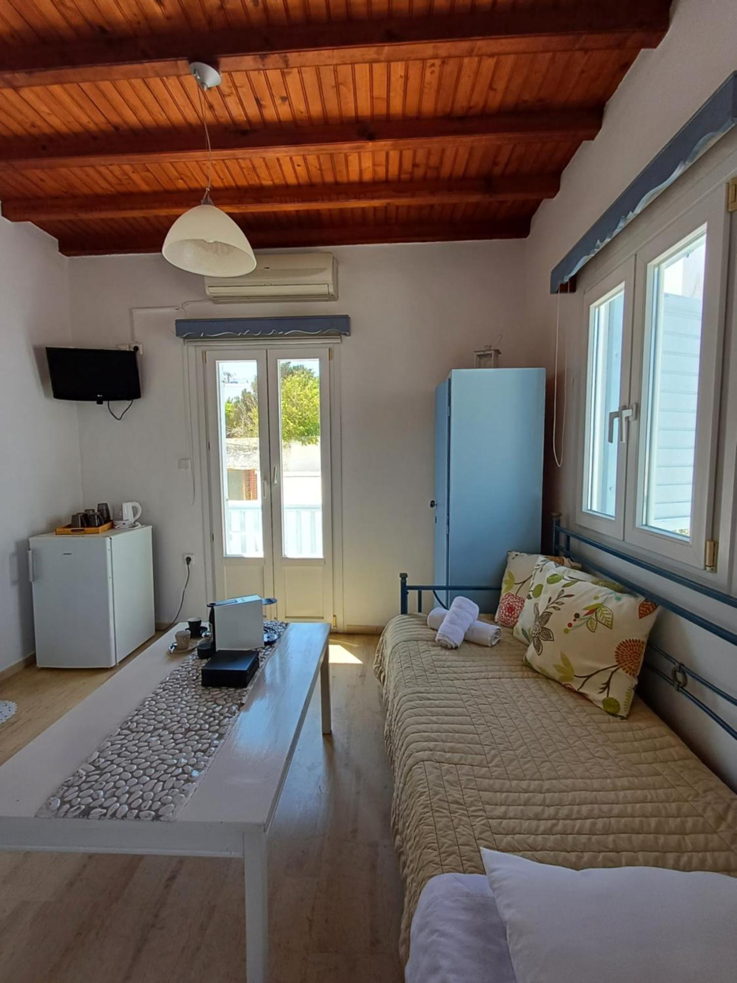 Manos Rooms Mykonos Town Exterior foto
