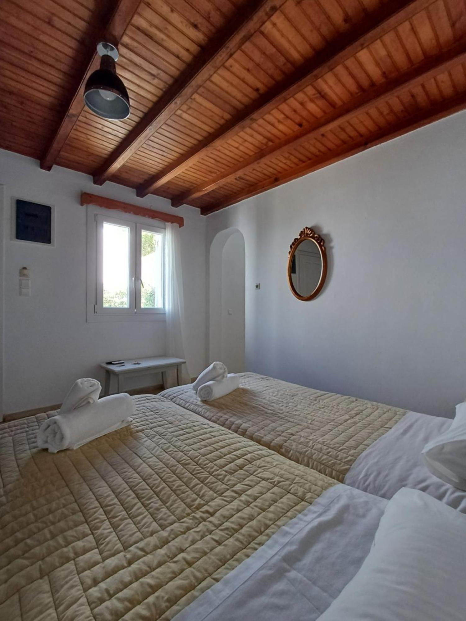 Manos Rooms Mykonos Town Exterior foto
