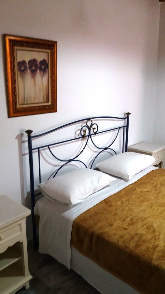 Manos Rooms Mykonos Town Exterior foto