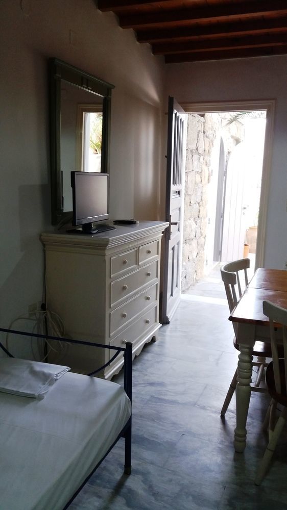 Manos Rooms Mykonos Town Exterior foto