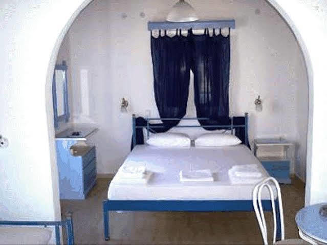Manos Rooms Mykonos Town Exterior foto